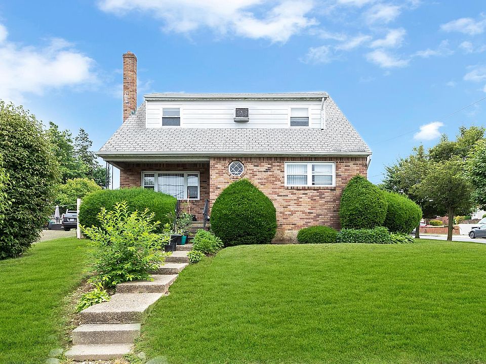 1st image of 55 Wolfle St