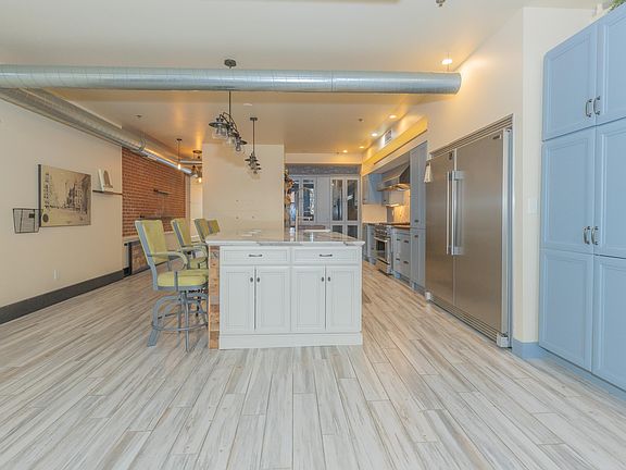 4th image of 301 Main St APT D