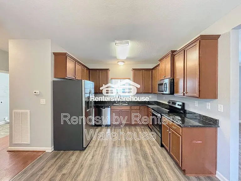 4139 Franklin St — Photo 6
