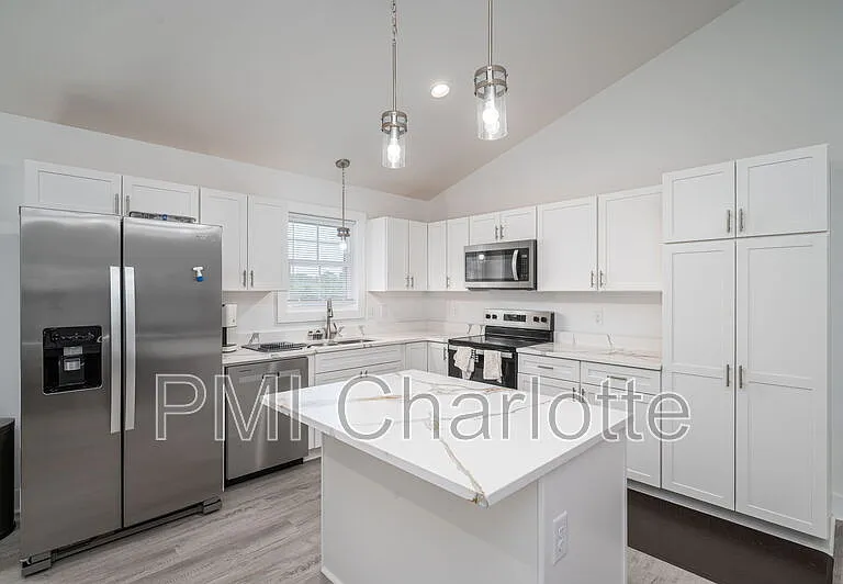 2128 Chatfield Rd — Photo 14