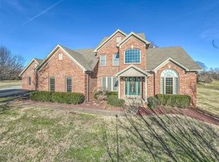 7129 Stacy Rd, Charlestown, IN 47111