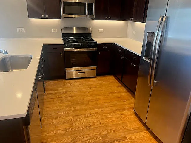 4812 W Montrose Ave #202 — Photo 14