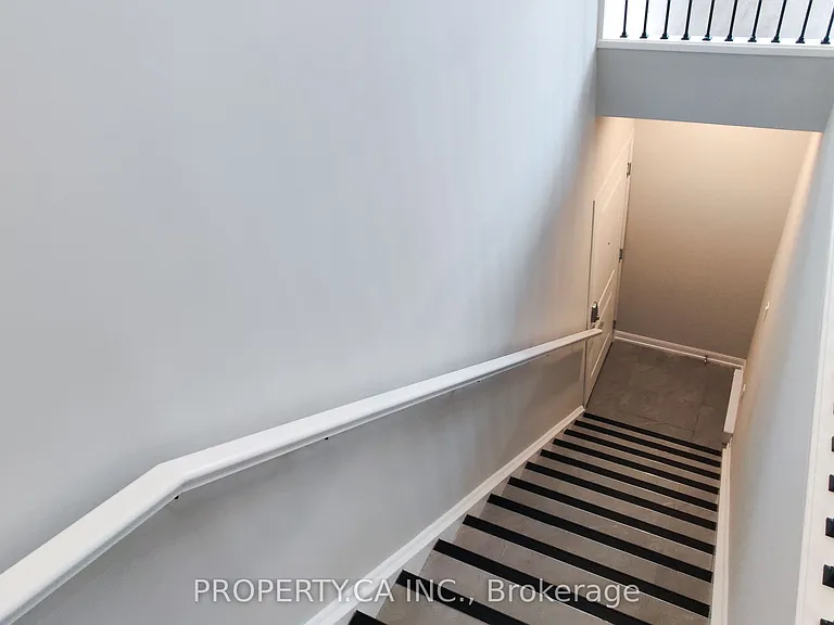 708 Woolwich St #303 — Photo 6
