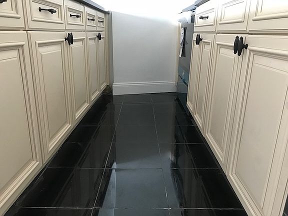3rd image of 2540 Shore Blvd APT 3Q