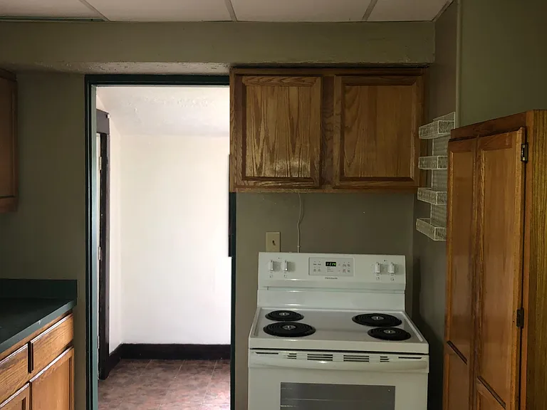 1820 Clarendon Ave — Photo 38