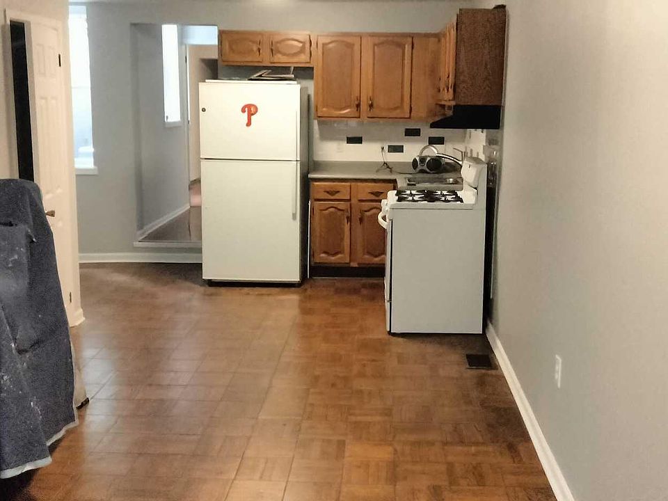 2nd image of 864 N 4th St Floor 1