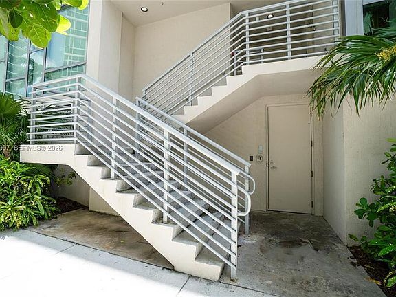 2nd image of 2900 NE 7th Ave #Townhouse 103