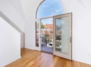 5810 76th St, Middle Village, NY 11379