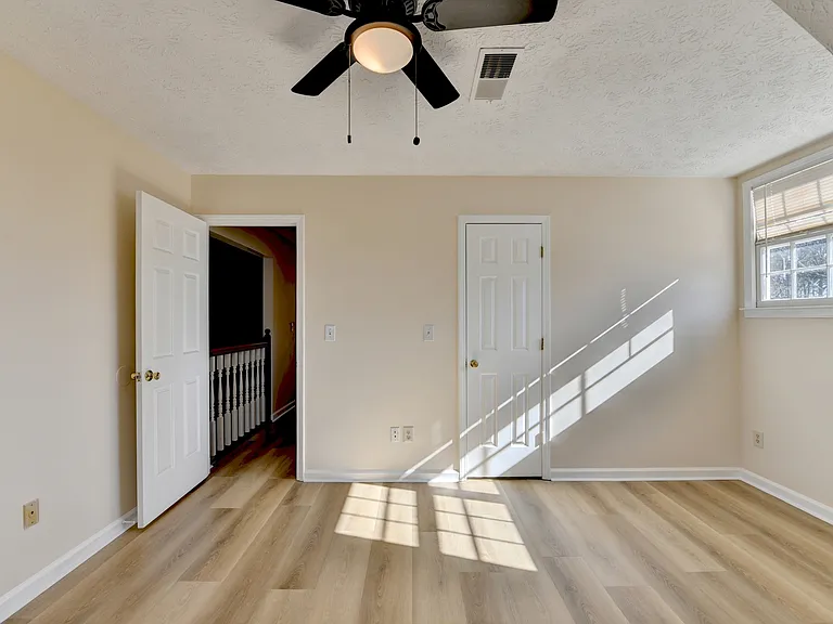 3945 Genoa Ct — Photo 37