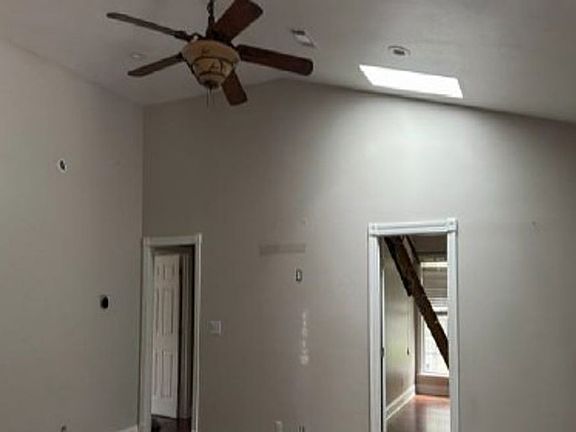 Additional Living Room