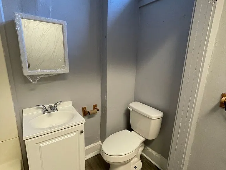 6005 Torresdale Ave — Photo 2