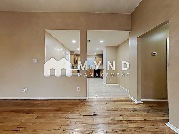 5th image of 1818 Usher Ct