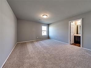 5th image of 2942 W McLaren Dr