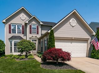 571 Beechwood Ln, Painesville, OH 44077