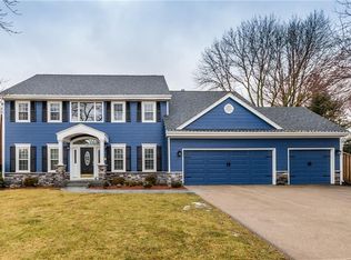 528 Valley West Ct, West Des Moines, IA 50265