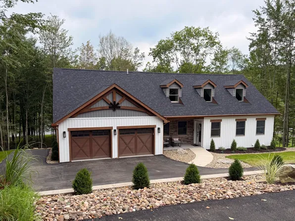 14173 Treasure Lake Rd, Du Bois, PA 15801
