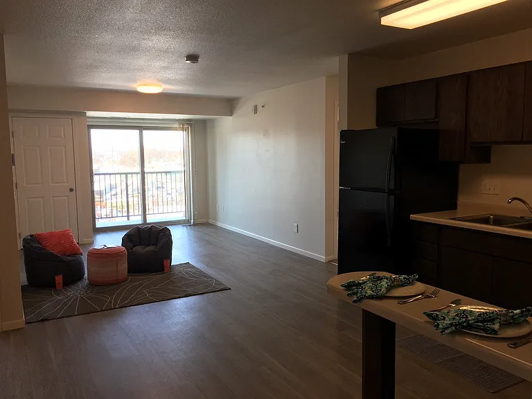 1st Avenue Flats — Photo 45