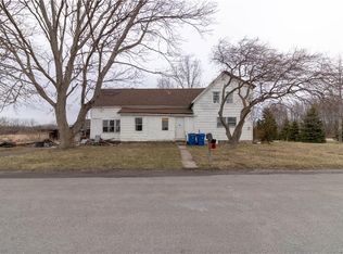 2916 Hartland Rd, Gasport, NY 14067