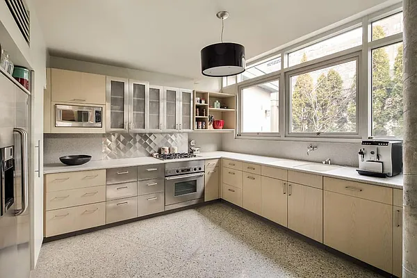 Sold by Town Residential | media 9