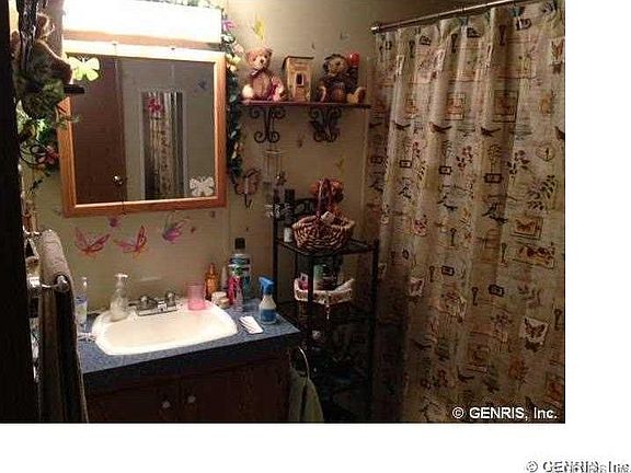 5th image of 144 Terri Ln