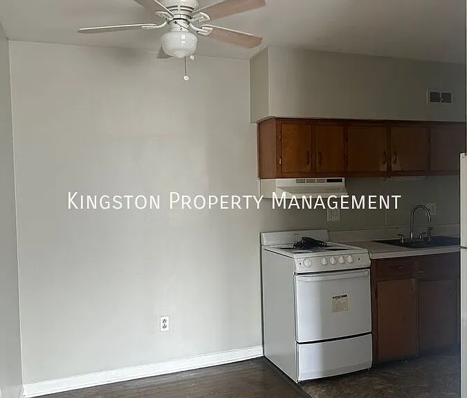 1484 Etawah Dr #7 — Photo 6