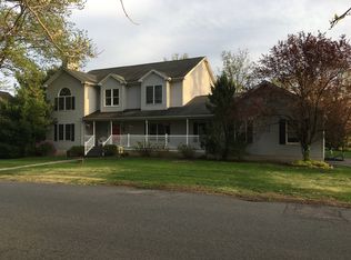 41 Park Ave, Emerson, NJ 07630