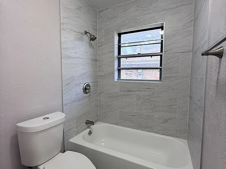 1228 Oak Dr — Photo 9