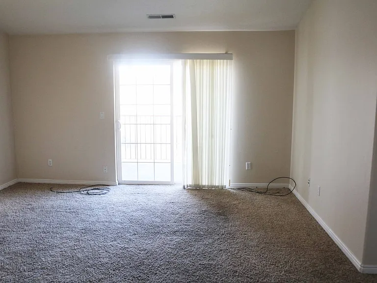 1574 Westbury Way #I — Photo 4