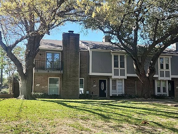 3rd image of 7620 Riverbrook Dr #22