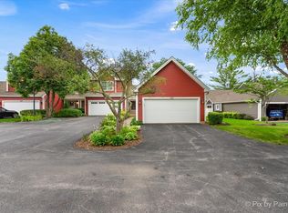 127 S Neville Ct, Bloomingdale, IL 60108