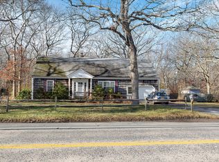 1391 N Sea Rd, Southampton, NY 11968