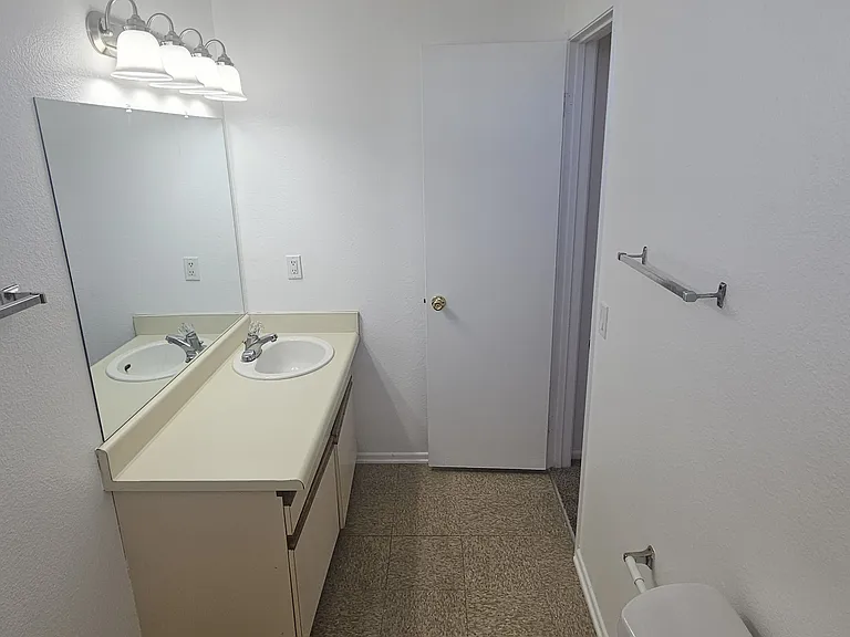 3242 W Orange Ave #7 — Photo 11