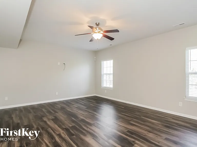 3010 Robusta Ct — Photo 5