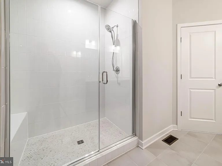6227 Almerico Pl — Photo 37