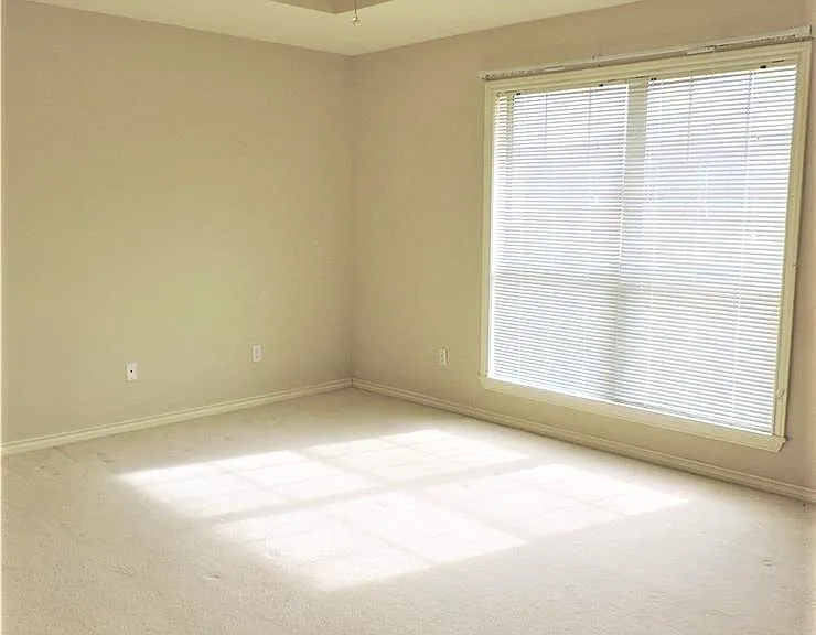 606 Aster Dr — Photo 6