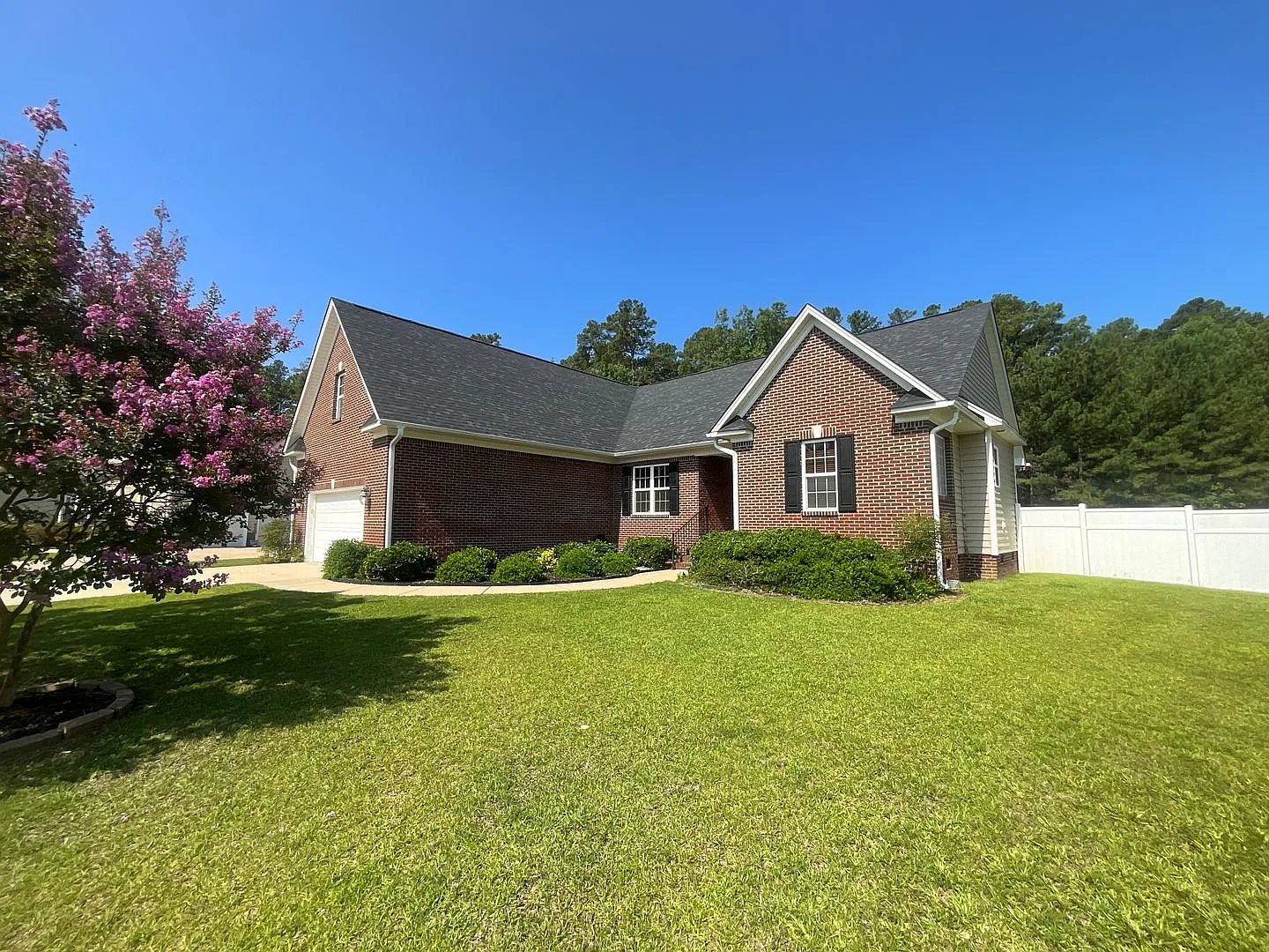 404 Windover Drive Raeford, Nc 28376~ The Pines @ Westgate 500 Off First Full Month's Rent** — Photo 2