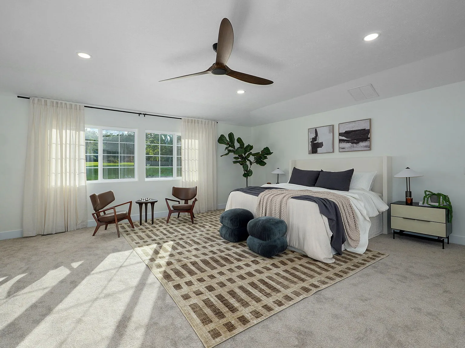 5 bed, 3895 sqft, $4,000 — Photo 2