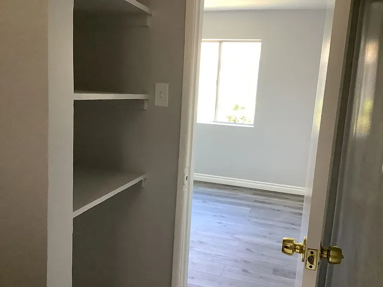 3500 E 54th St — Photo 17