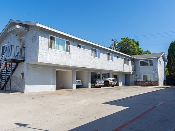 4th image of 3382 Norton Ave #A