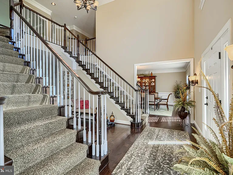 1319 Martin Meadows Dr — Photo 16