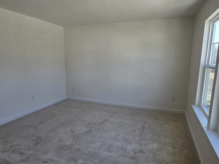 220 Greenpark Rd — Photo 21
