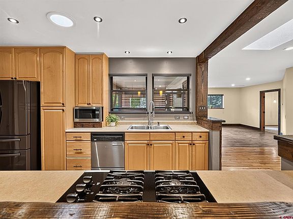 5th image of 251 Hermosa Circle