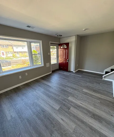 430 Battery Dr — Photo 3