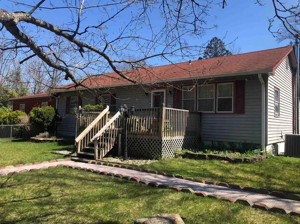 320 New York Ave, Egg Harbor City, NJ 08215