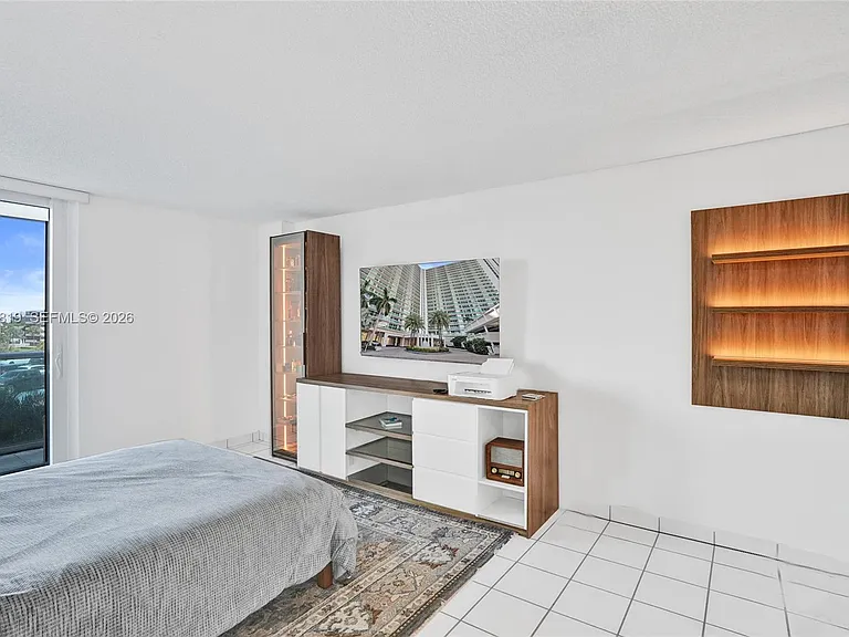 100 Bayview Dr #401 — Photo 25
