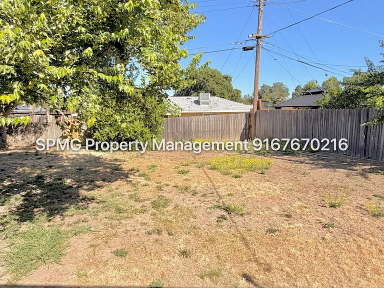 6769 Maywood Way — Photo 32