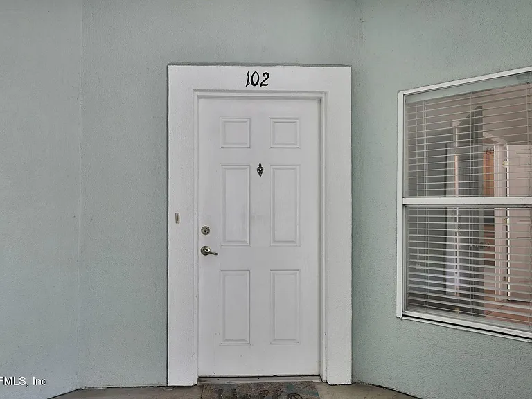 7047 Deer Lodge Cir #102 — Photo 26