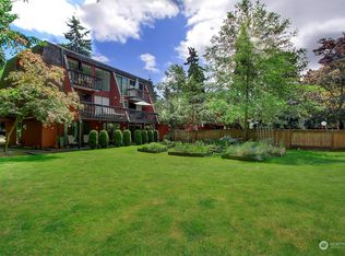 10763 Burke Ave N #E-15, Seattle, WA