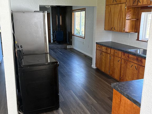 5th image of 108 Burnt Ridge Rd