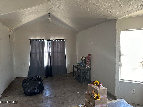 5th image of 3720 Julie Marie Pl